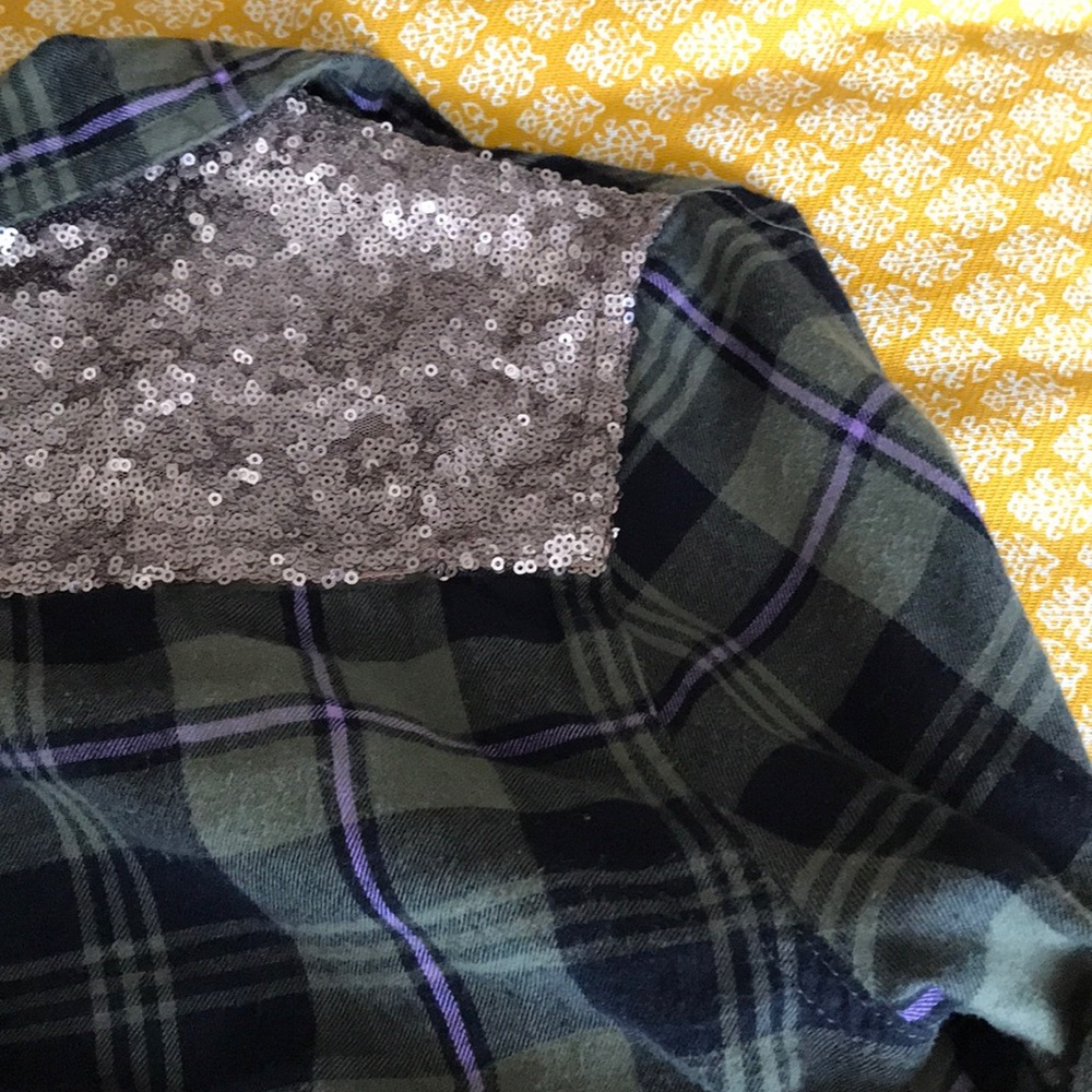 Flannel - Picture 5 of 6